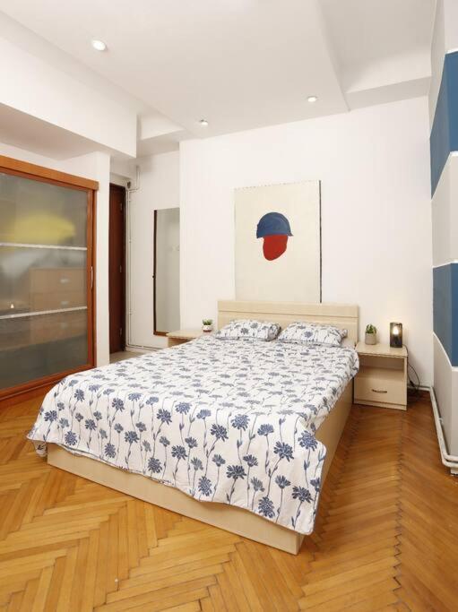 1 Bdrm Apartment In City Center Bucharest Luaran gambar